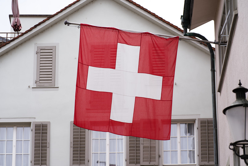 Władze Szwajcarii: Bank UBS przejmie Credit Suisse