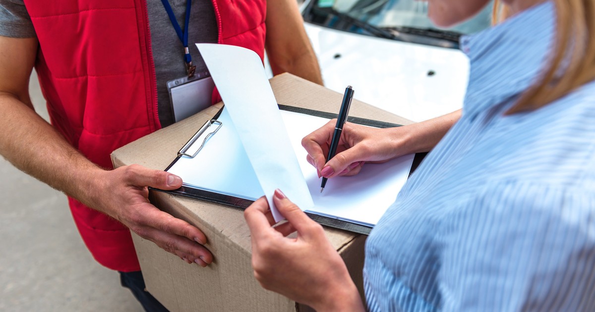 Nowy chwyt cyberprzestępców. Na czym polega "brushing scam"?