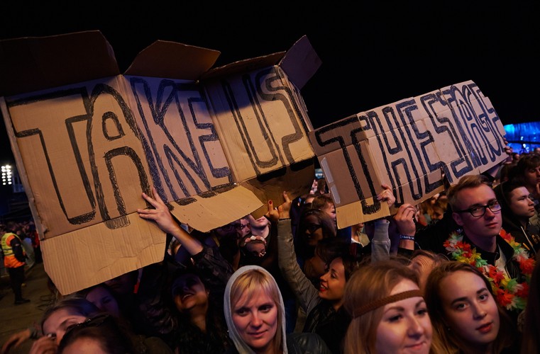 Publiczność podczas koncertu zespołu Foster The People