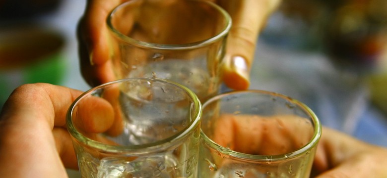 Policja bada sprawę zatruć alkoholem metylowym
