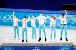 Rosjanie wciąż bez złotych medali. 'Konsultacje prawne' opóźniają ceremonię