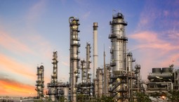 Iran grozi blokadą ropy. "Przygotujcie się na 200 dolarów za baryłkę"