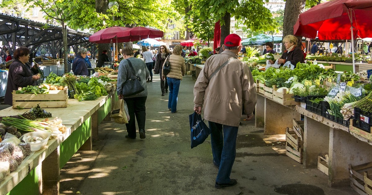 Vérfürdő egy franciaországi piacon: több embert is megkéselt egy algériai férfi