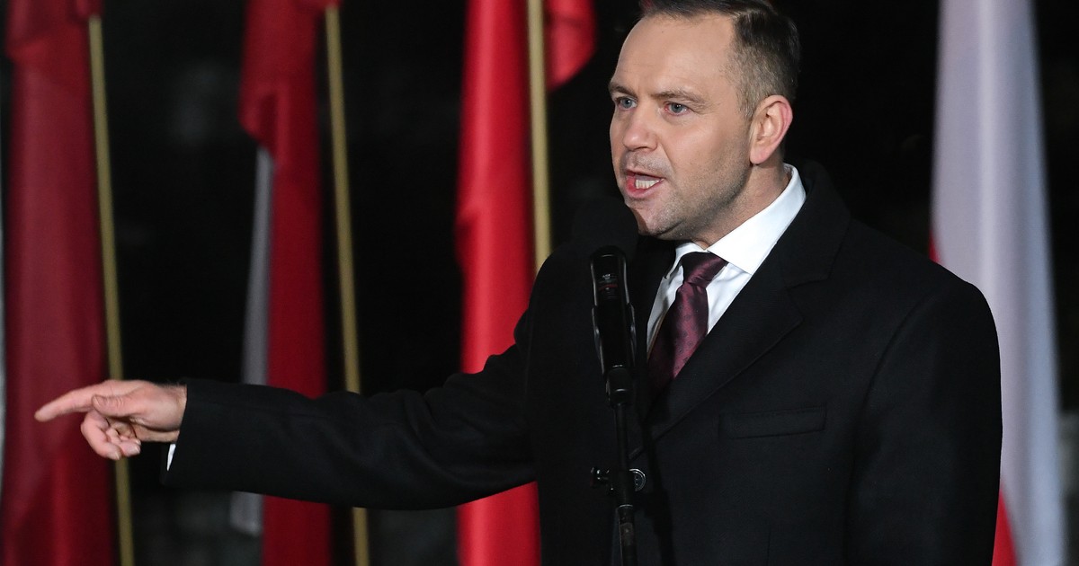 Pałacowe wojny i przecieki u Nawrockiego. "Już się wykształciło kilka frakcji" [KULISY]