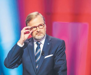 Hakerzy zaatakowali konto premiera Czech. Niebezpieczne posty szybko usunięto