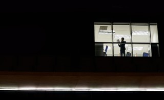 Nocna zmiana zarobi więcej. O ile?