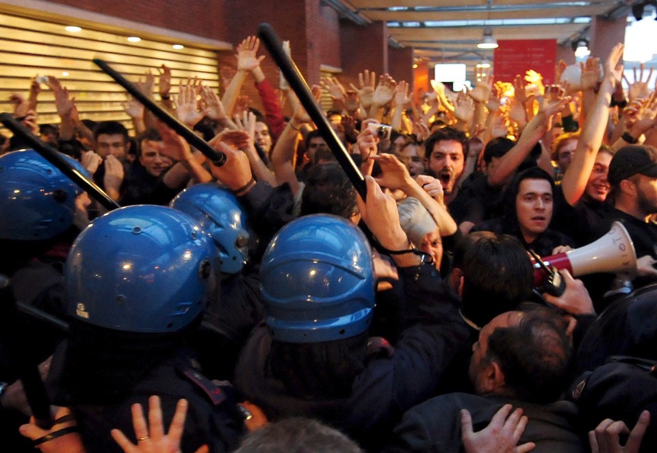 WŁOCHY REFORMA SZKOLNICTWA STUDENCI PROTEST