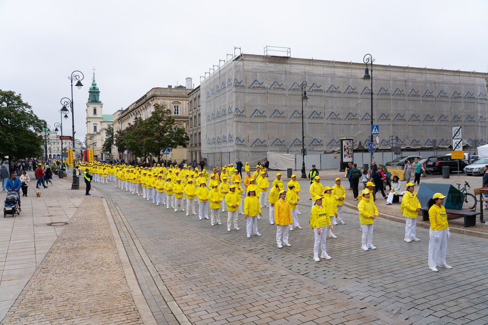 Marsz Falun Gong w Warszawie