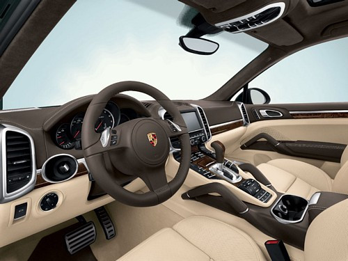 Porsche Cayenne II -  Kierunek: luksus