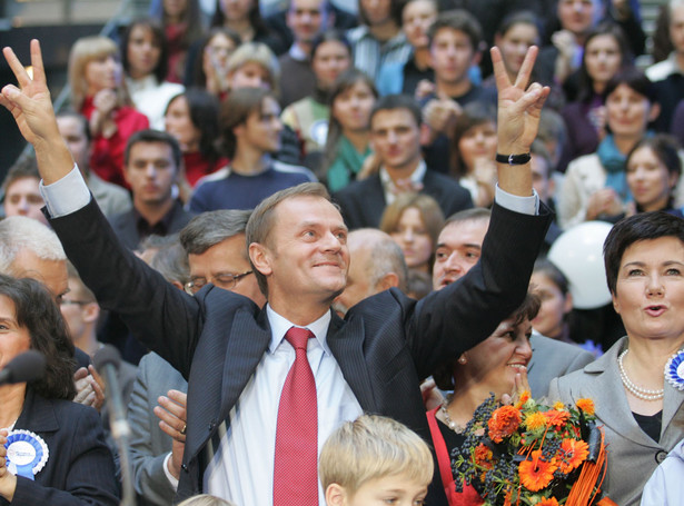 Platforma miażdży konkurencję