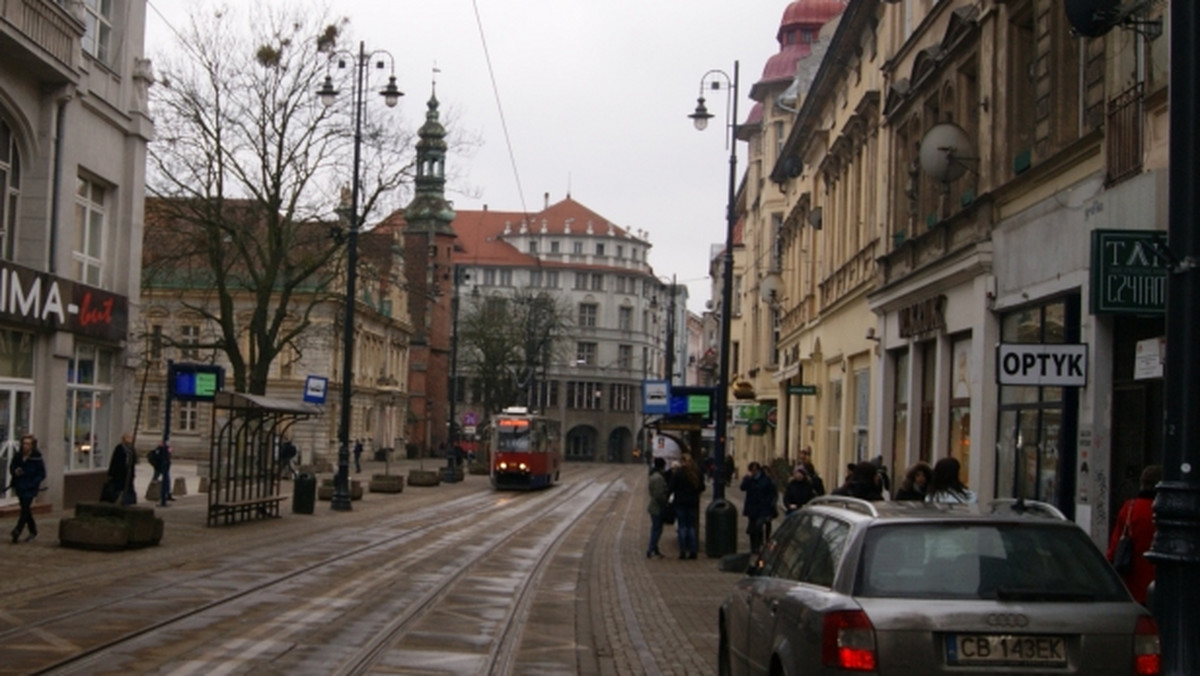 Od kwietnia osoby zalegające z opłatami za mieszkania komunalne w Bydgoszczy będą mogły spłacać swoje długi pracą na rzecz miasta. O taką możliwość już wcześniej zabiegała część najemców.