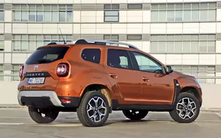 Dacia Duster TCe 100 - lepszy z trzema cylindrami?