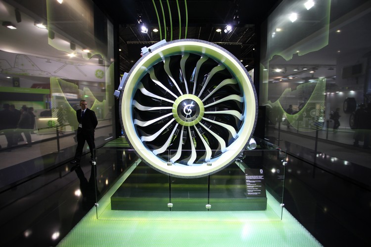 Silnik Leap-X na wsytawie podczas Paris Air Show w Paryżu.