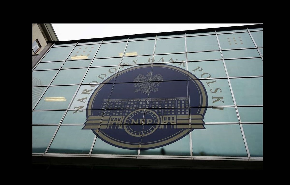 NEWS wPolsce24. Bezprecedensowy atak na niezależność NBP i tajemnicę bankową! Dziennikarze dotarli do niejawnej uchwały sejmowej komisji