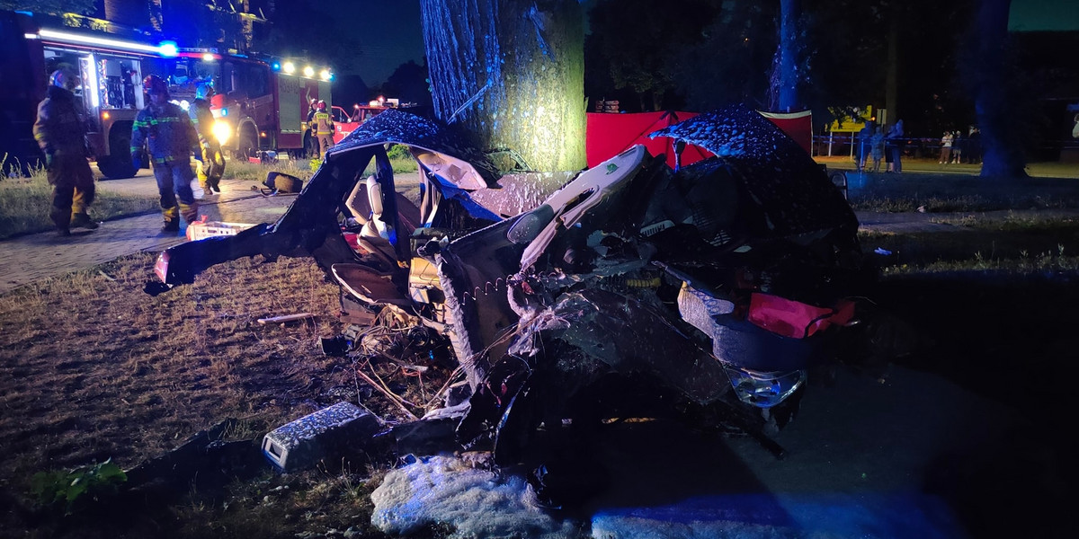 Chojna. Tragiczny wypadek. Nie żyją dwie osoby. 