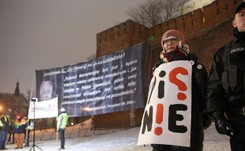 Incydent na Wawelu. Jarosław Kaczyński usłyszał 'precz z Kaczorem dyktatorem'