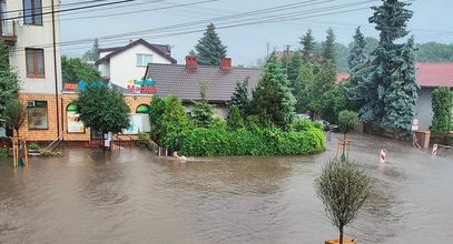 Gwałtowna burza nad Wyszogrodem. Ulice zmieniły się w potoki