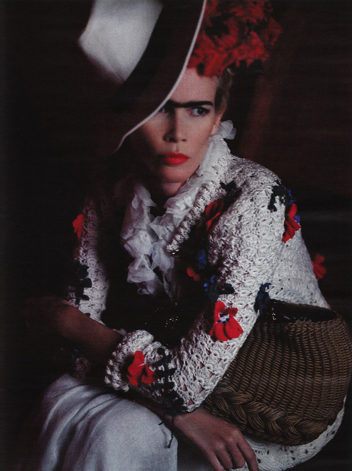 Claudia Schiffer jako Frida Kahlo w Vogue