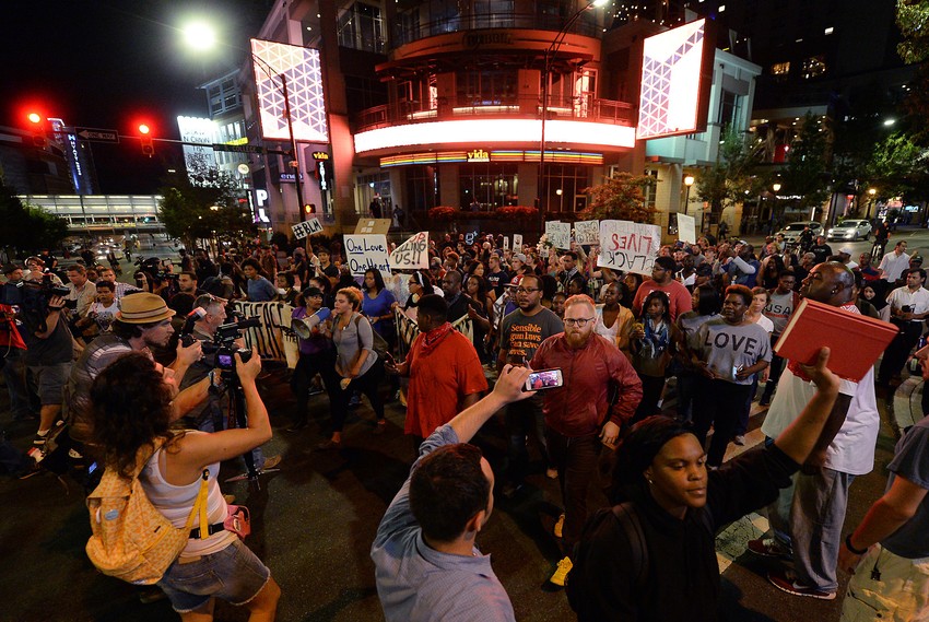 Demonstranti već četiri dana protestuju u Šarlotu