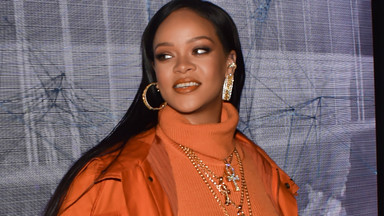 Rihanna wraca do świata muzyki? Na trasie koncertowej i albumach ma zarobić krocie