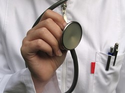 Lekarze chcą brać pieniądze za zwolnienia