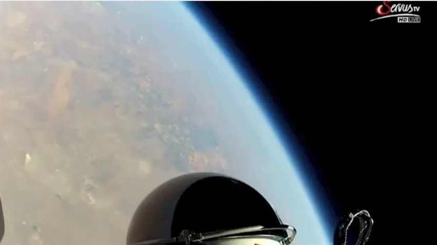 Detalj snimka skoka Neustrašivog Feliksa snimljen njegovom kamerom