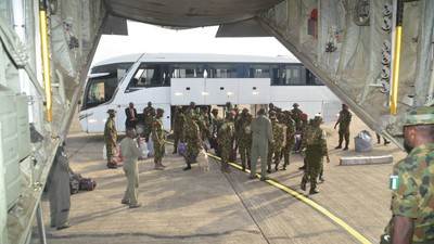 Nigerian Air Force Airlifts Nigerian Army, Navy Troops In Support Of ECOWAS Mission In Gambia [The Bridge]