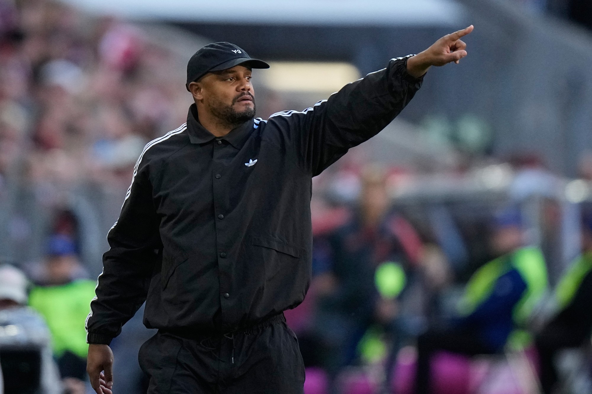 Tréner Bayernu Mníchov Vincent Kompany.