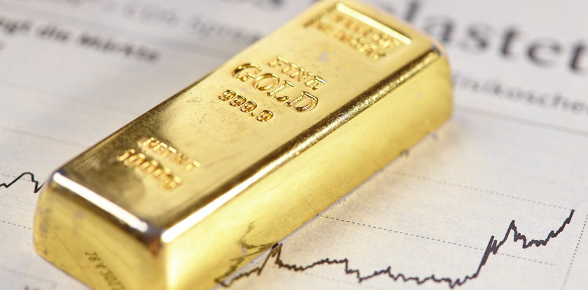 NBP chce kupować złoto! Czy to samo powinni zrobić drobni inwestorzy? Oto opinia eksperta