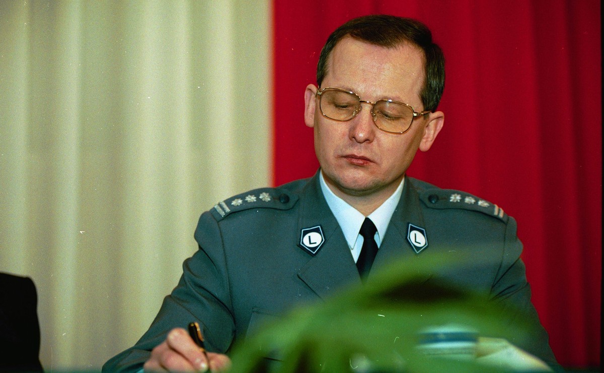 Generał Marek Papała