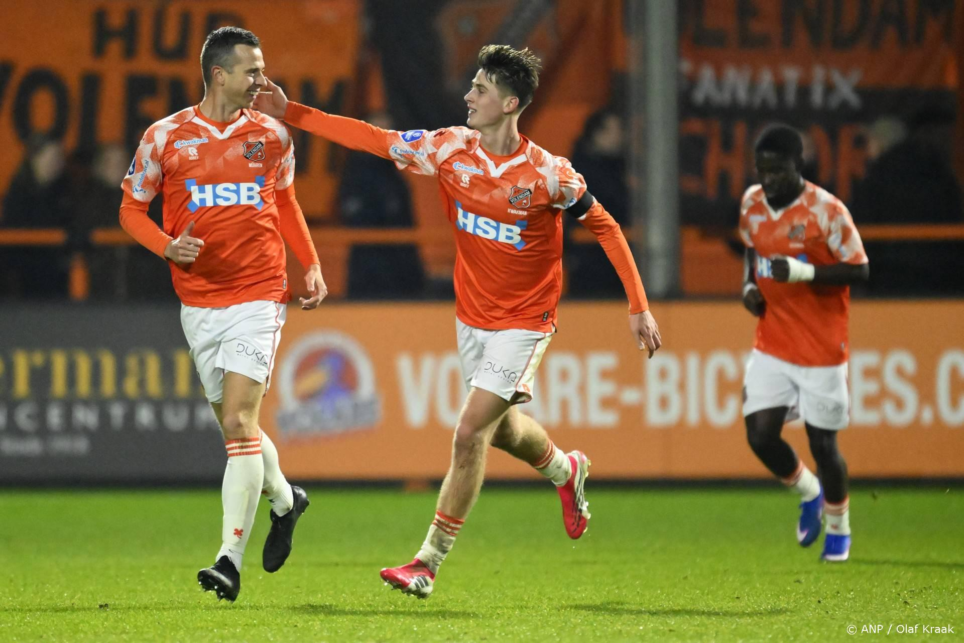 De rode kaart voor debutant Sampsted: Go Ahead Eagles verspeelt 1-0 voorsprong