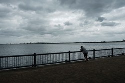 Huragan Laura nadciąga do USA. Wydano ostrzeżenia przed tornadami