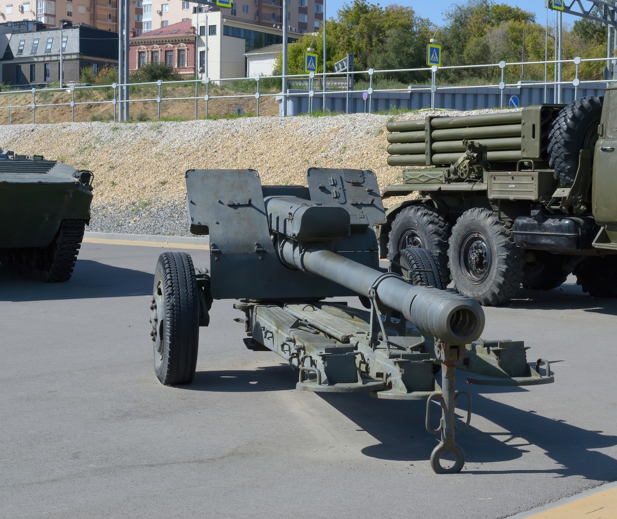 Haubica D-30