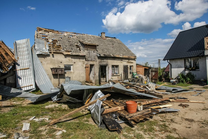 Sosnwiec. Pomoc dla poszkodowanych w nawałnicy na Pomorzu