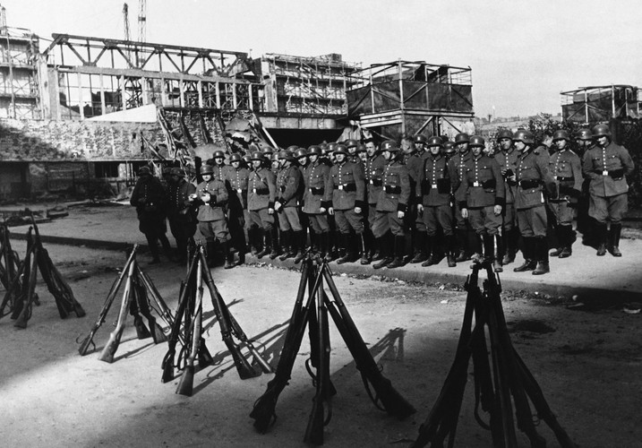 Upadek Warszawy we wrześniu 1939 roku. ARCHIWALNE ZDJĘCIA