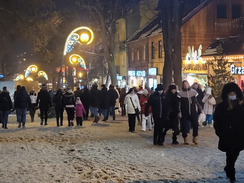 Krupówki dwa dni przed "Sylwestrem Marzeń z Dwójką"