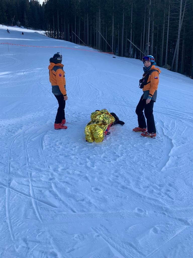 Záchranári HZS oblastného strediska Nízke Tatry mali počas posledného dňa mesiaca február plné ruky práce.