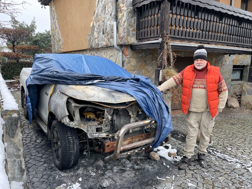 Trzy razy podpalali mu auto. Pan Marian nagrał sprawców i oferuje nagrodę za ich złapanie