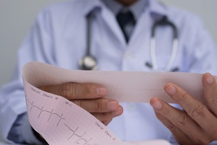 Projekt ustawy o zawodzie lekarza. Rezydenci oburzeni pomysłami resortu