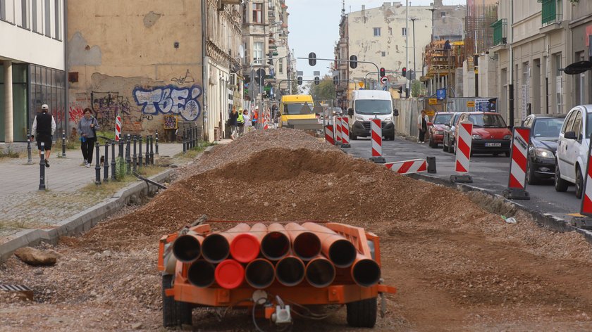 Łódź jednym z najbardziej zakorkowanych miast na świecie! Właśnie zaczynają się remonty kolejnych ulic. Zobacz, gdzie