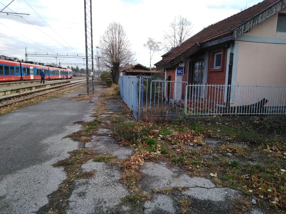 "Železnice Srbije" su pre više od decenije uložile čak 75.000 evra u izgradnju ovog toaleta