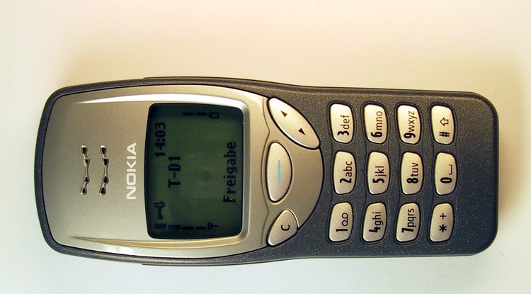 Nokia 3210