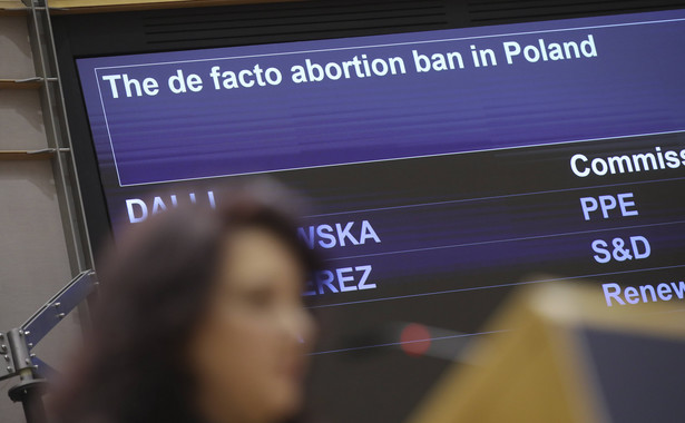 UE nie ma kompetencji w sprawie prawa aborcyjnego.