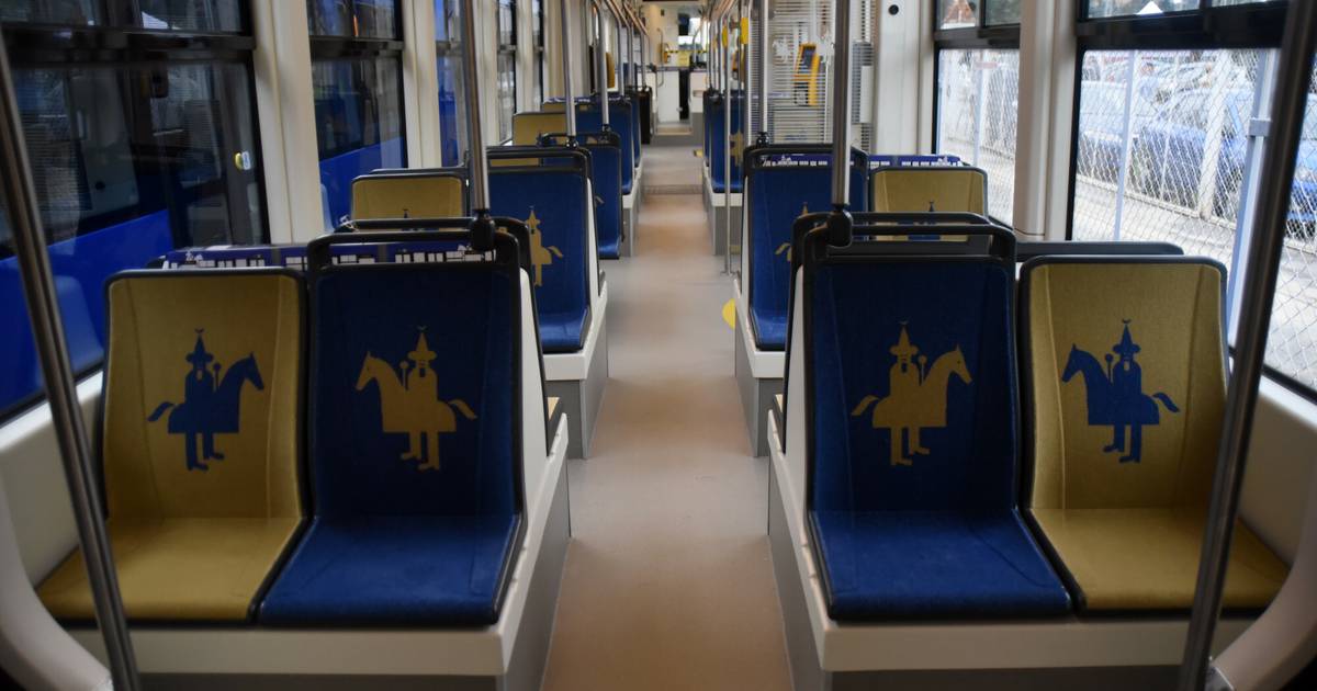 Kraków wprowadza zakaz muzyki i rozmów na głośniku w komunikacji miejskiej