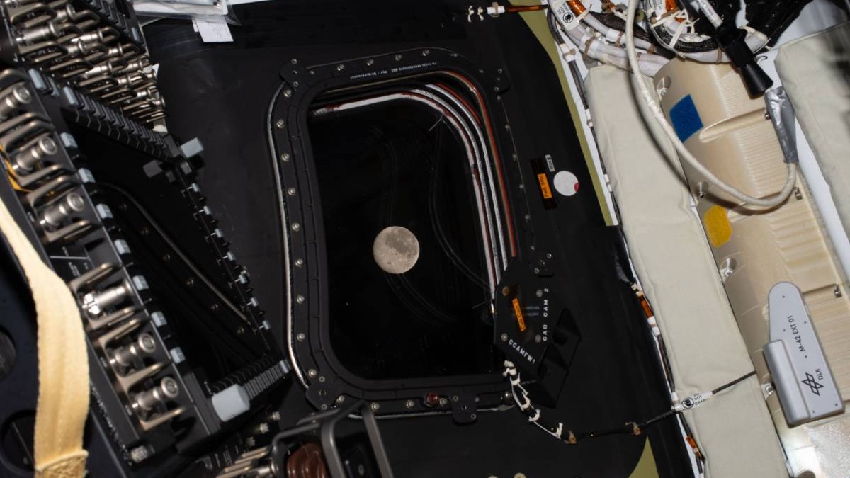 NASA dezvoltă baterii SPEARS, capabile să reziste la temperaturi extreme: tehnologia pentru misiunile lunare ar putea ajunge pe mașinile și telefoanele noastre