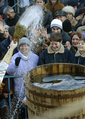 ROMANIA-EPIPHANY-HOLY WATER