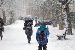 Niż Niklas namiesza w pogodzie. Nowa prognoza: Marznący deszcz, śnieg i mróz