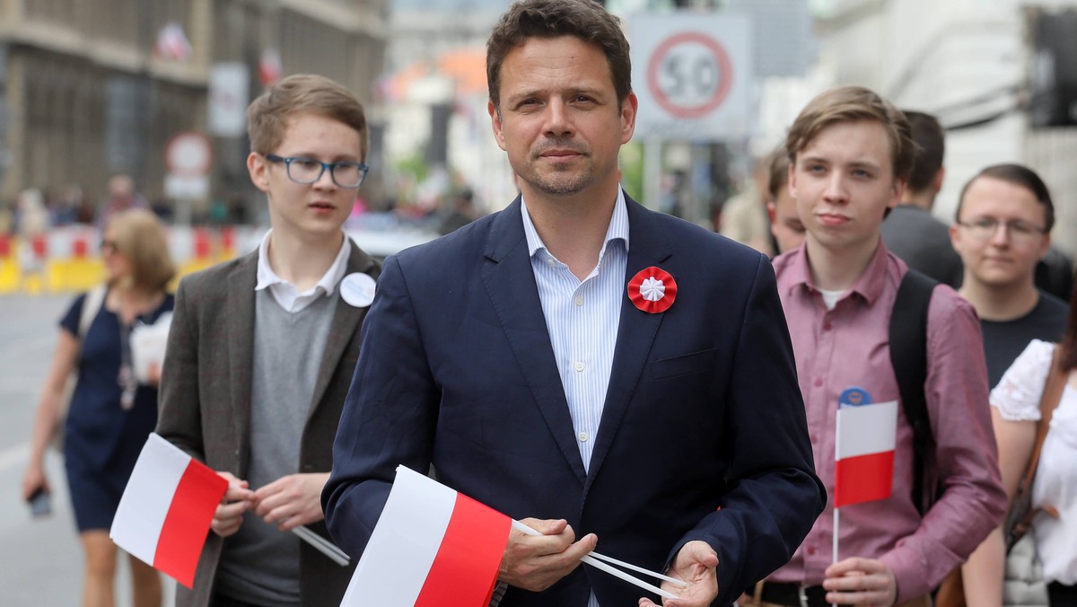 Prezydent stolicy Hanna Gronkiewicz-Waltz nie weźmie udziału w mojej kampanii wyborczej; kampanię poprowadzę sam, nie potrzebuję wsparcia - powiedział kandydat PO i Nowoczesnej na prezydenta Warszawy Rafał Trzaskowski.