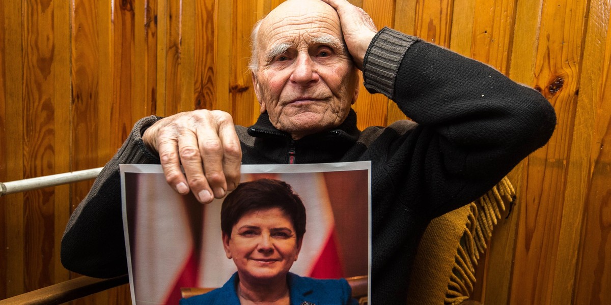 Sąsiedzi Szydło są w szoku. „Skrzywdzili naszą Beatkę!” 