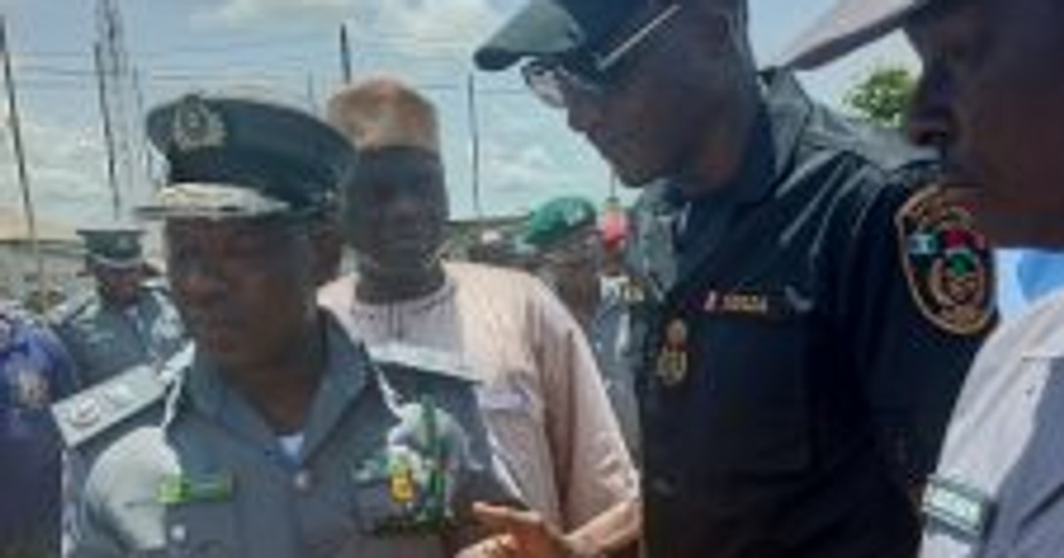 Customs intercepts unregistered pharmaceuticals worth N27.8m in Lagos - Vimarsana News